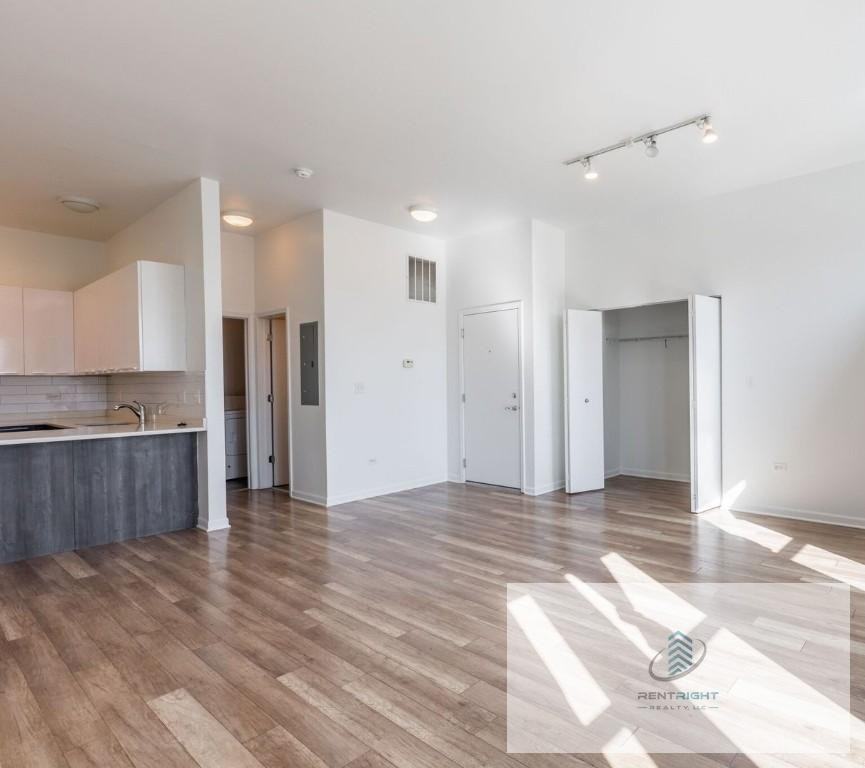 2700 West North Avenue #202 - Photo 3 of 13