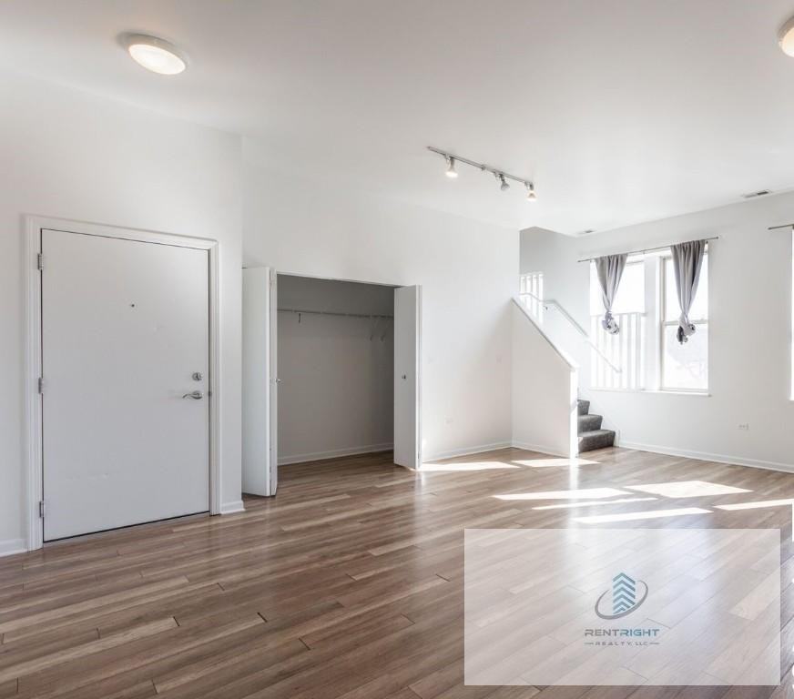 2700 West North Avenue #202 - Photo 5 of 13