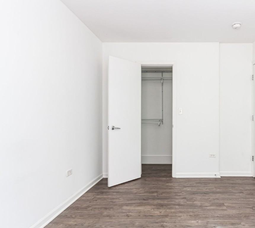 940 West Winona Street #102 - Photo 7 of 9