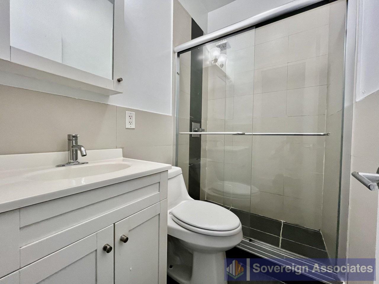 2 South Pinehurst Avenue #C1 - Photo 4 of 8