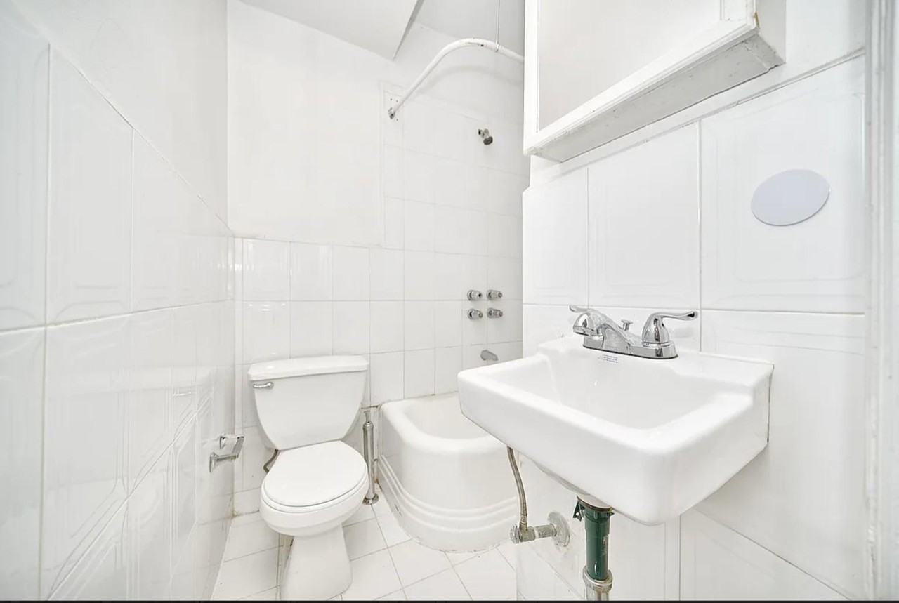 223 East 58th Street #3B - Photo 7 of 8