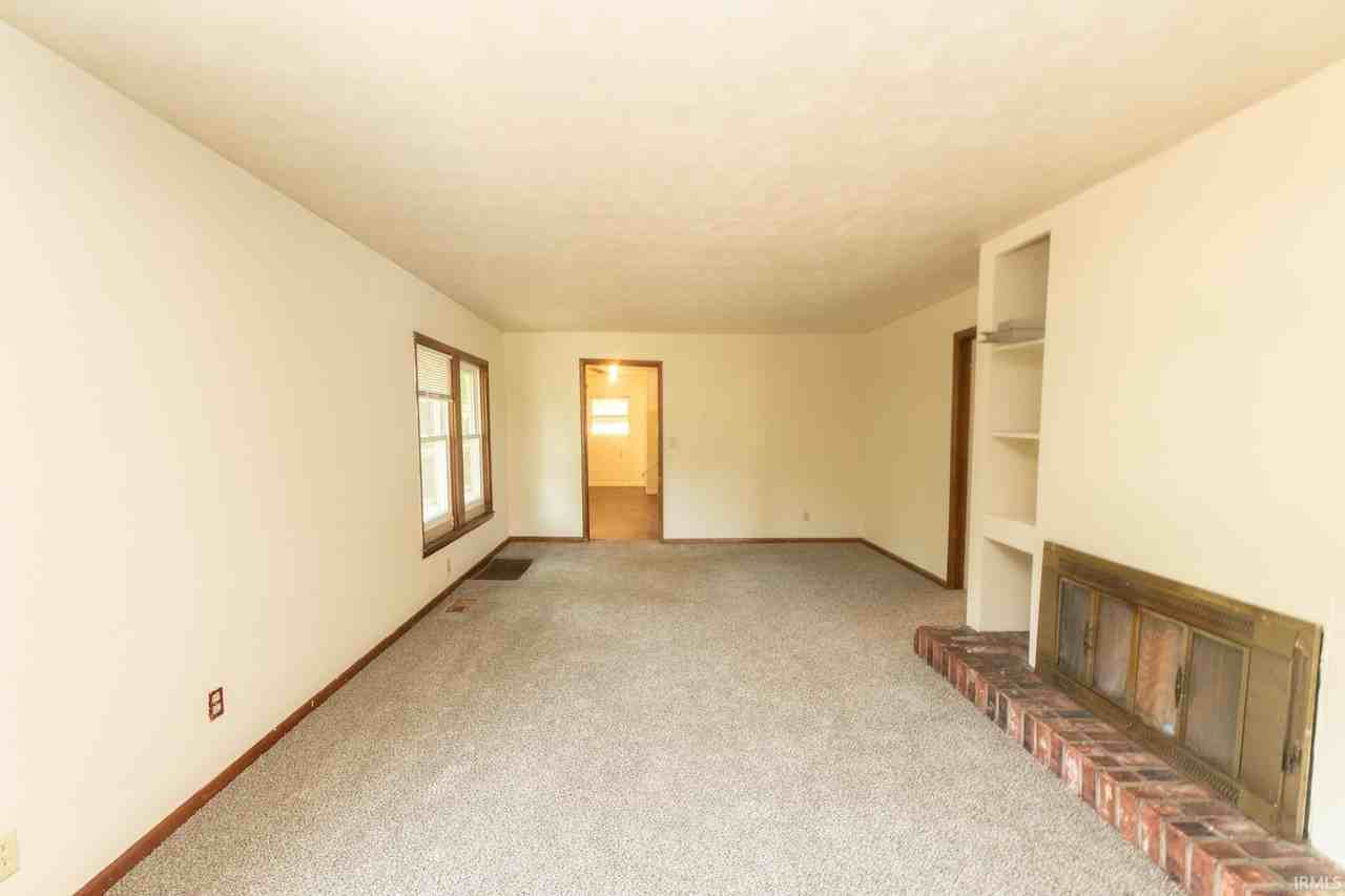 1203 South Fess Avenue - Photo 6 of 26