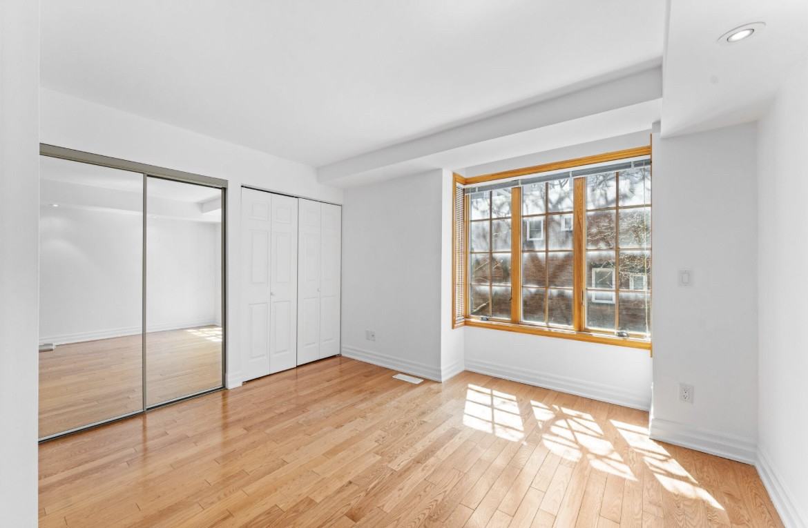 Mutual St & Carlton St. - Photo 7 of 16