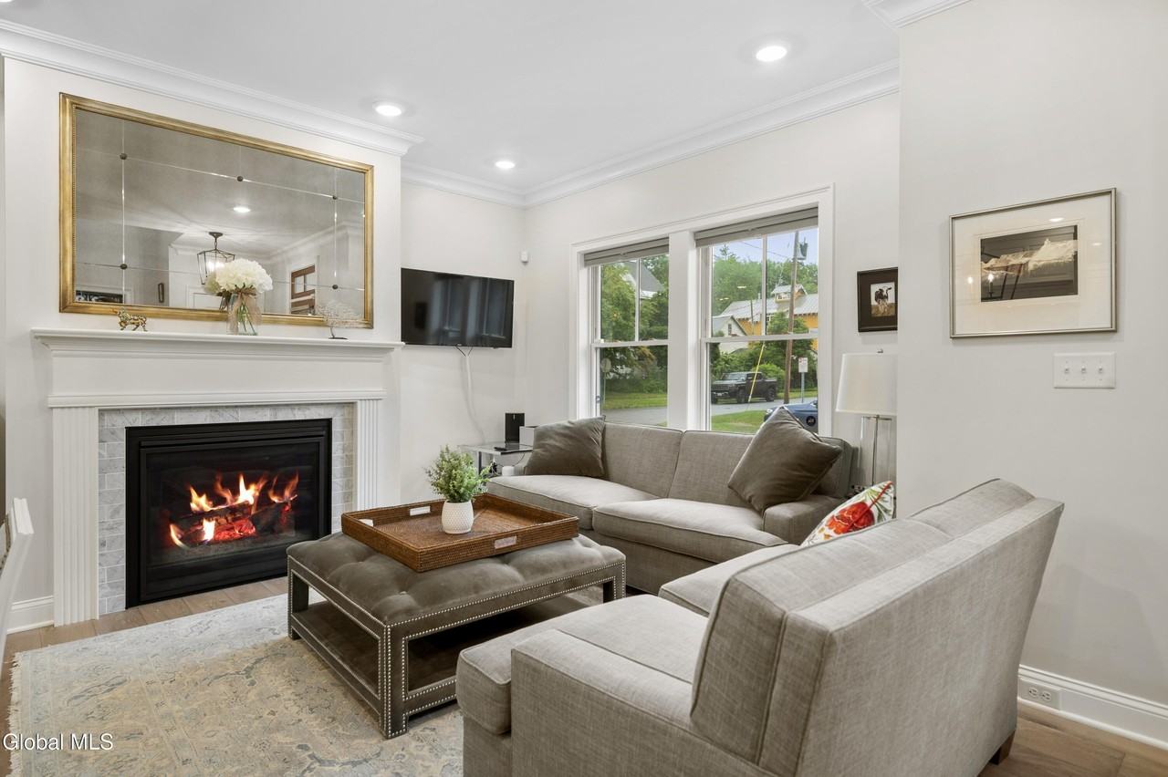 37 White St Unit 5a #5A - Photo 5 of 31