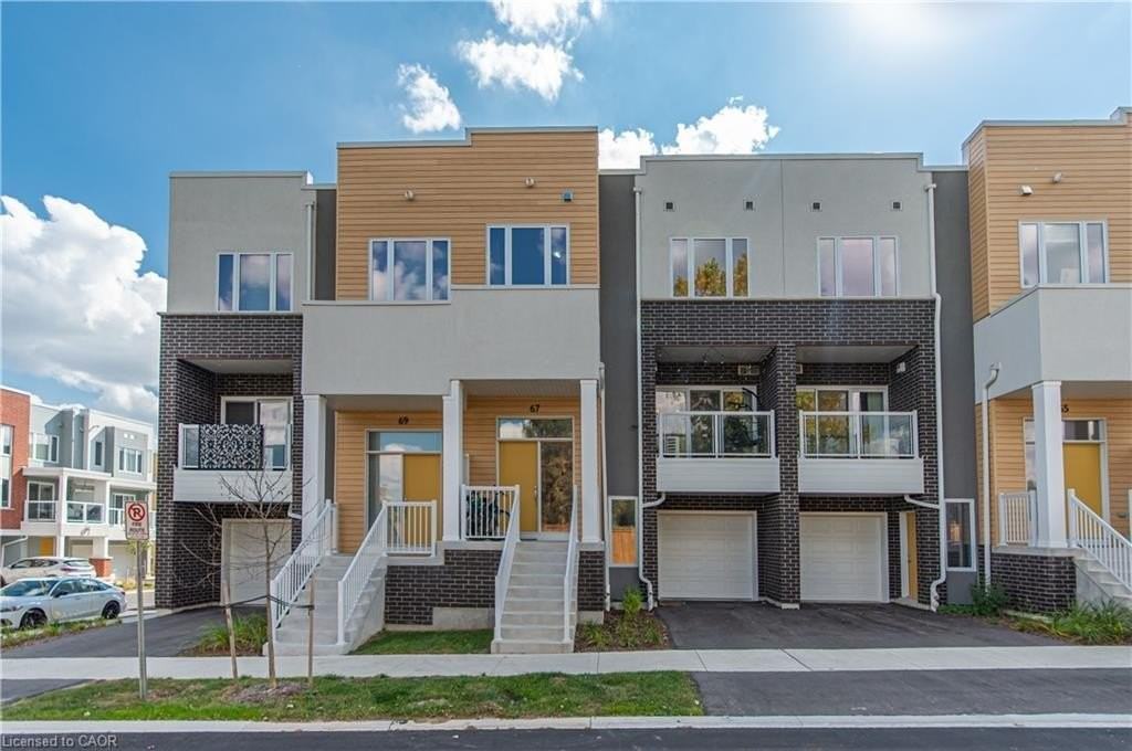 67 Progress Crescent - Photo 2 of 14