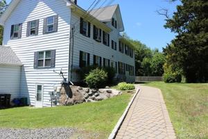 featured image of 2 Pelham Avenue #1N