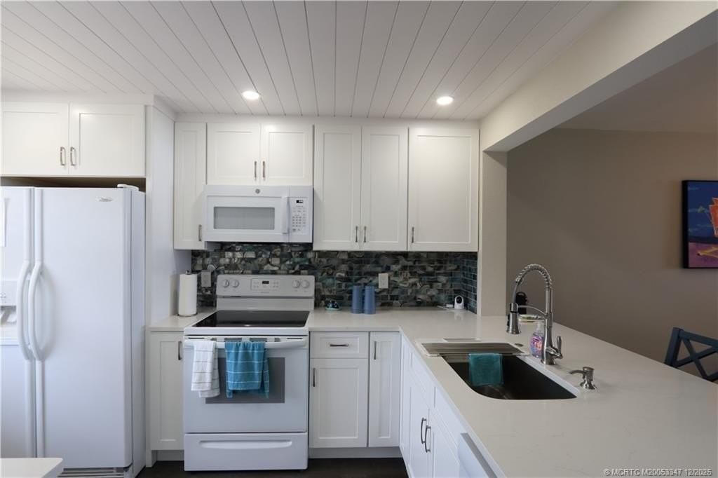 7380 S Ocean Dr #621 - Photo 4 of 48