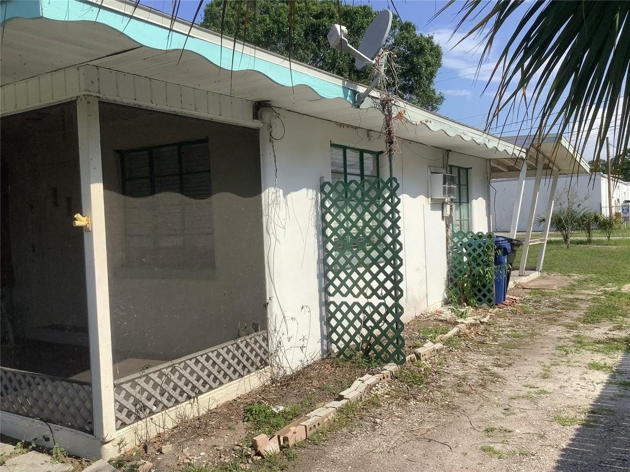 2015 Palm Terrace - Photo 2 of 9