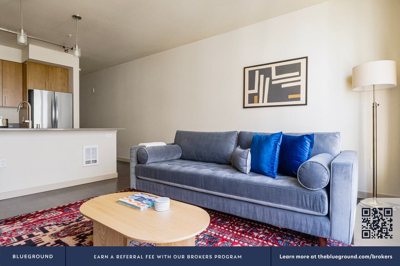 1414 10th Ave #892 - Photo 5 of 26