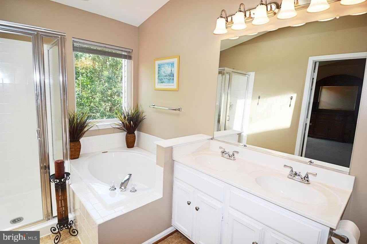 21168 Millwood Sq - Photo 7 of 13