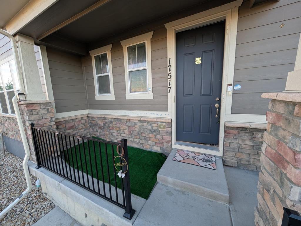 17517 Booth Falls Way - Photo 2 of 29