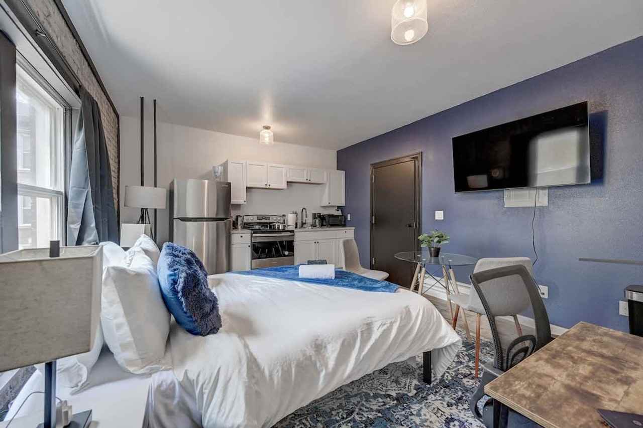 1930 N Prospect Ave #1263074P - Photo 2 of 19