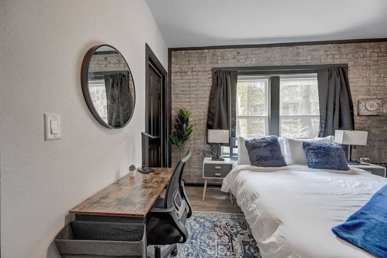 1930 N Prospect Ave #1263074P - Photo 7 of 19