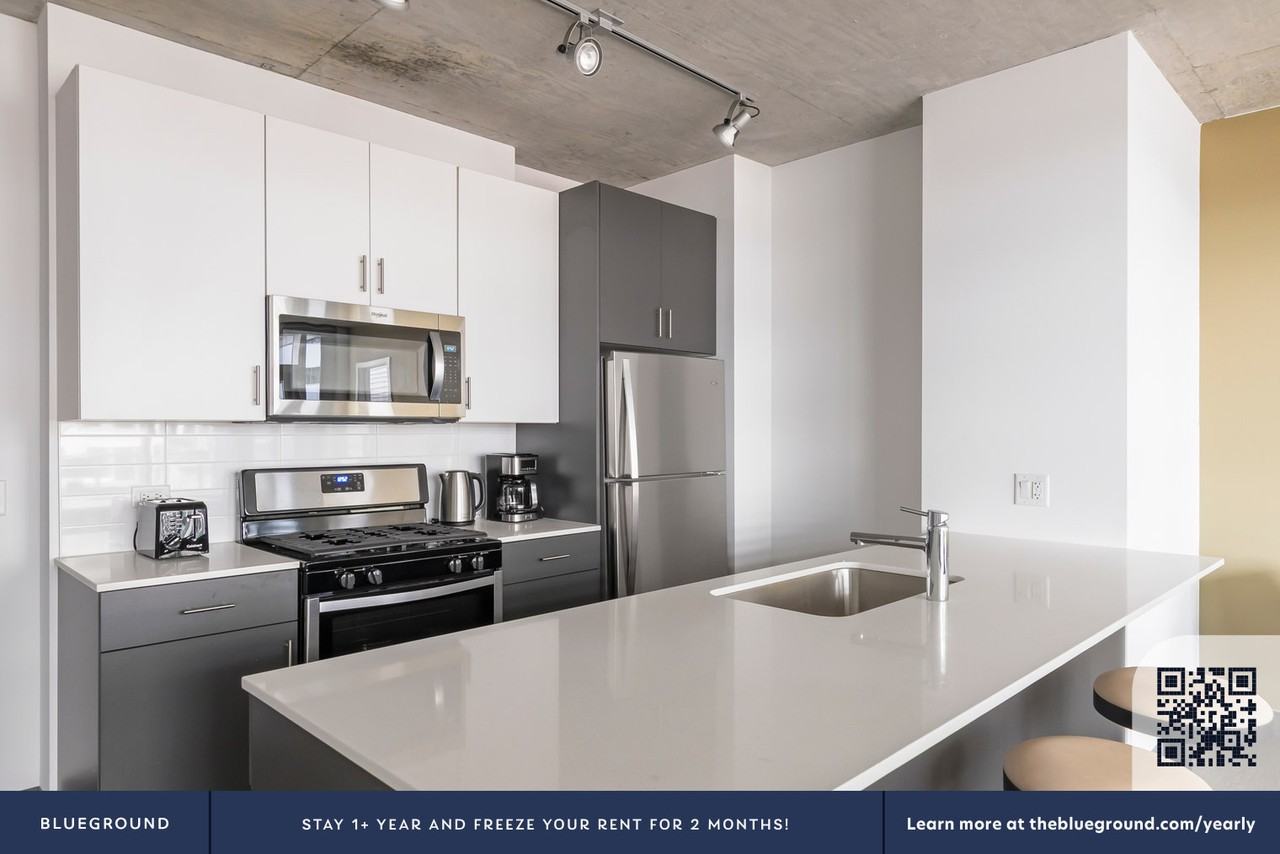 60 East Randolph Street - Photo 7 of 34