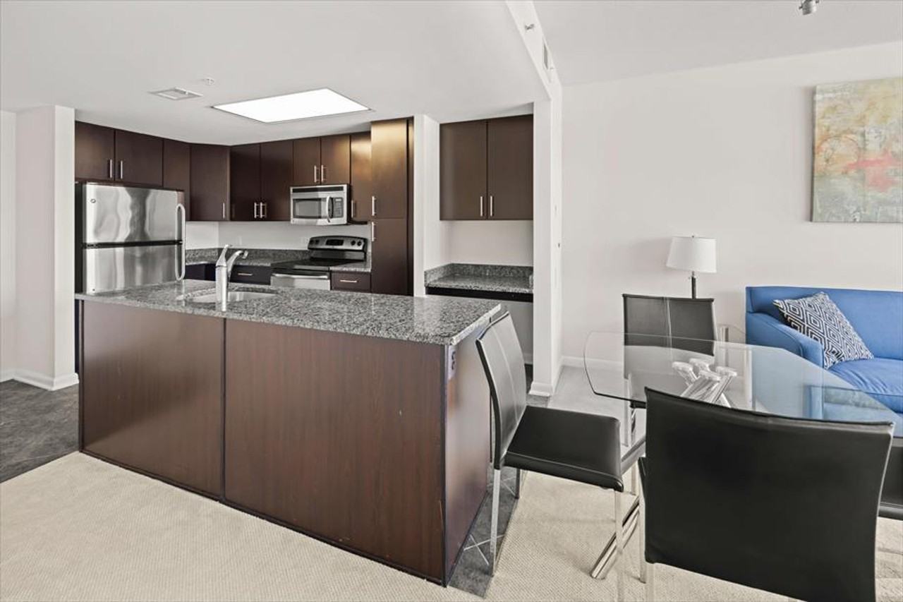 1405 S Fern St #1230412P - Photo 4 of 17