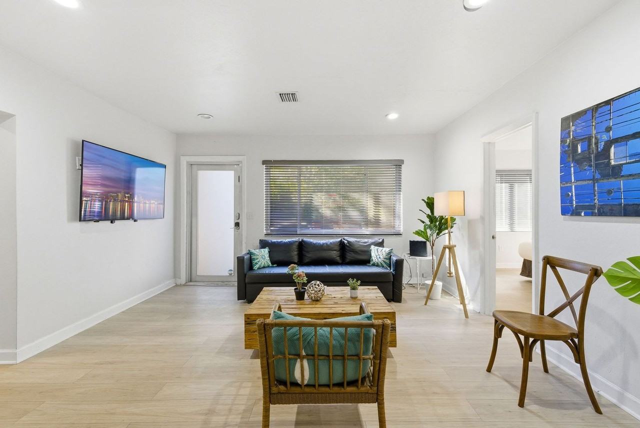 6715 Ne Miami Pl #1345377P - Photo 2 of 15