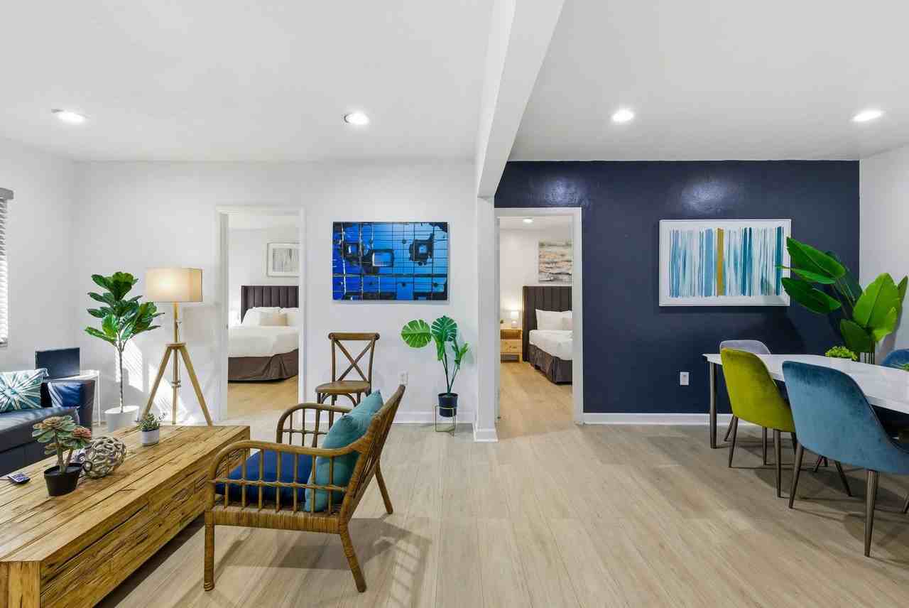 6715 Ne Miami Pl #1345377P - Photo 3 of 15