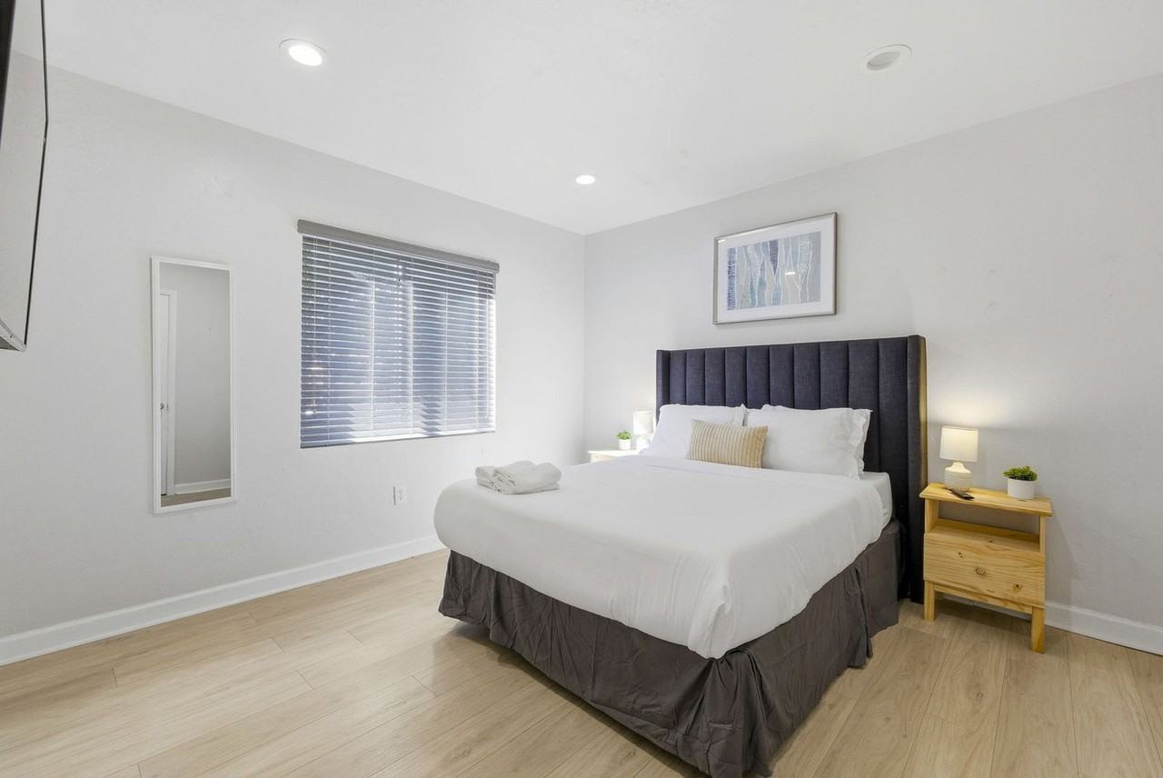 6715 Ne Miami Pl #1345377P - Photo 4 of 15