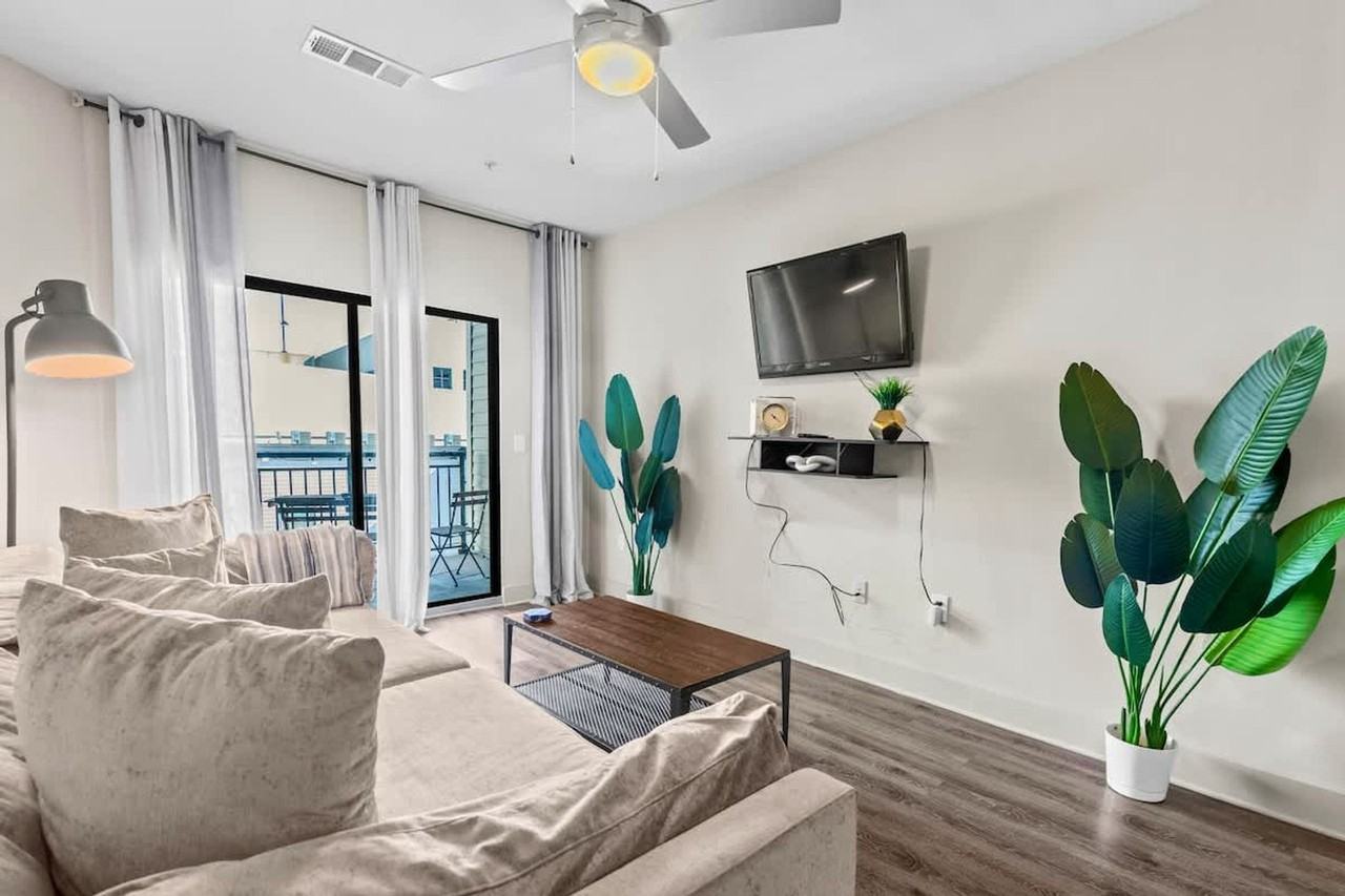 455 14th Street Northwest - Photo 2 of 14