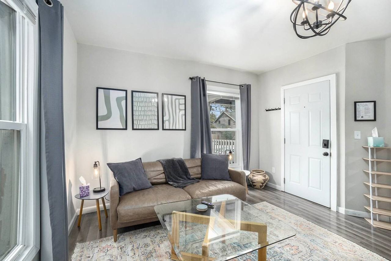 415 6th Street Northwest - Photo 3 of 35