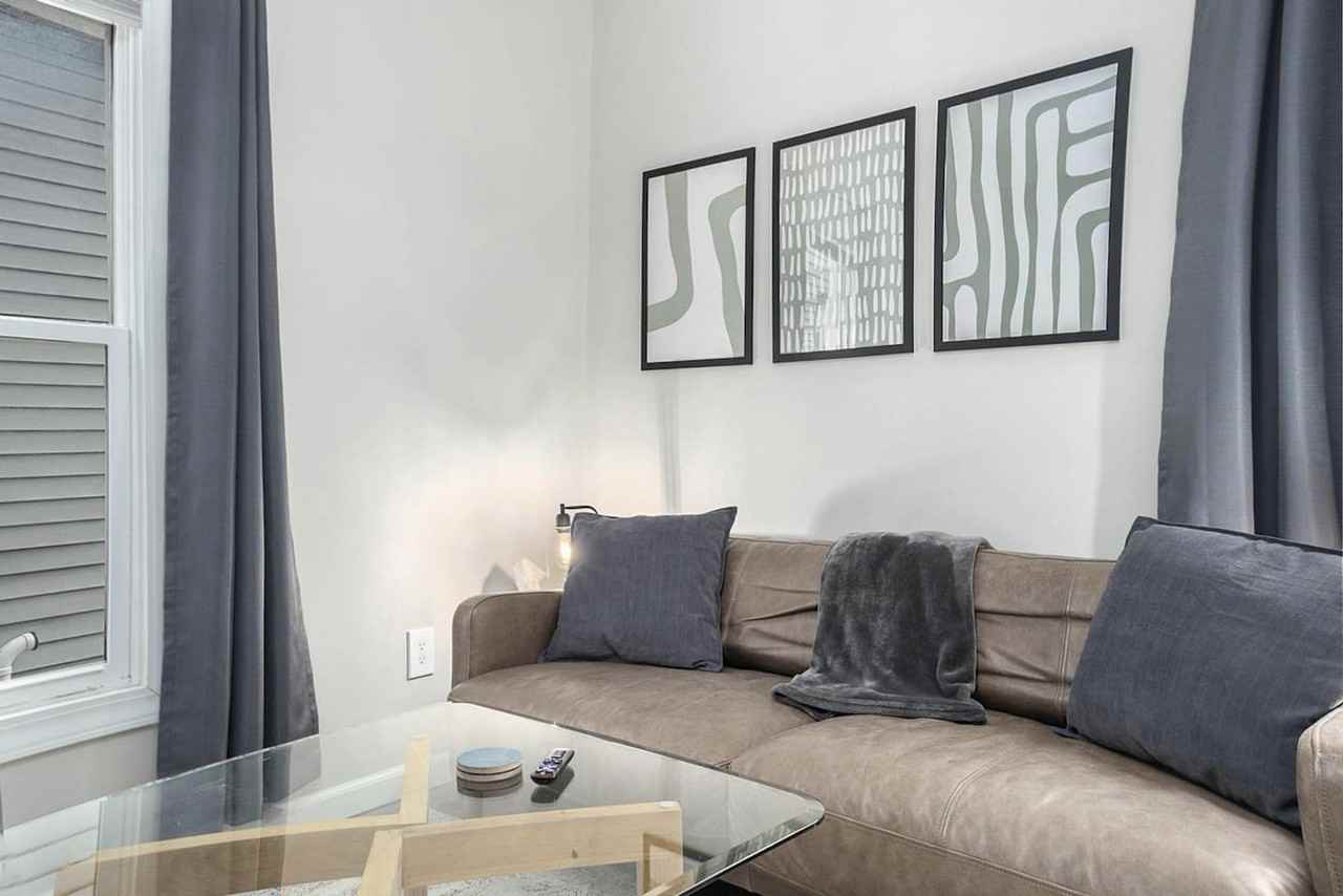 415 6th Street Northwest - Photo 5 of 35