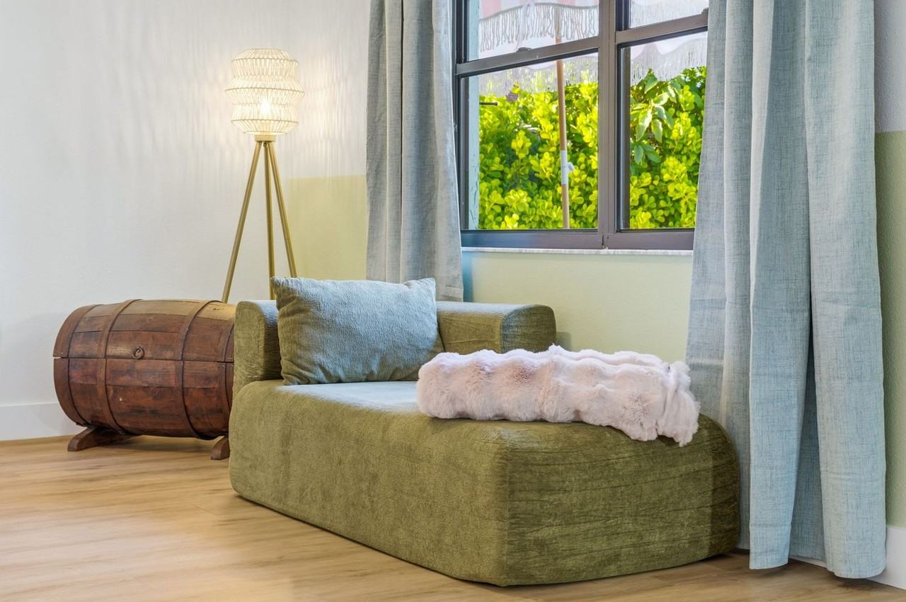 6924 34th Ave W #1351725P - Photo 4 of 50