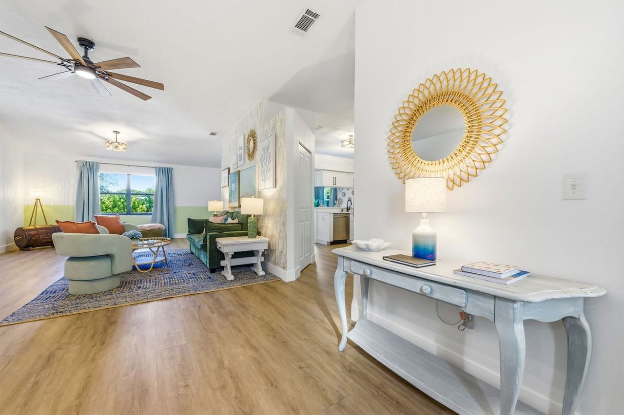 6924 34th Ave W #1351725P - Photo 5 of 50