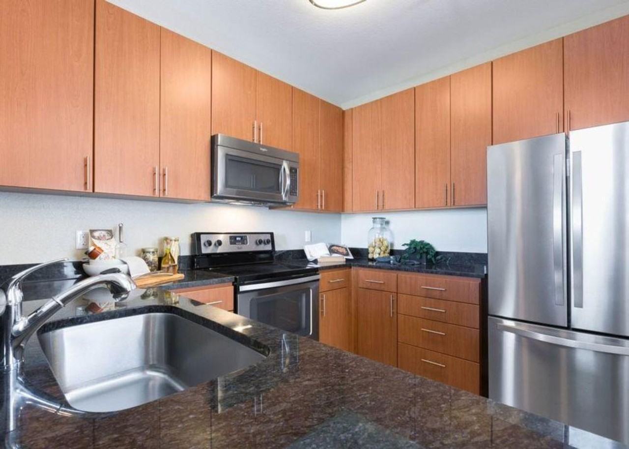 2205 Bridgepointe Pkwy #1355266P - Photo 3 of 15