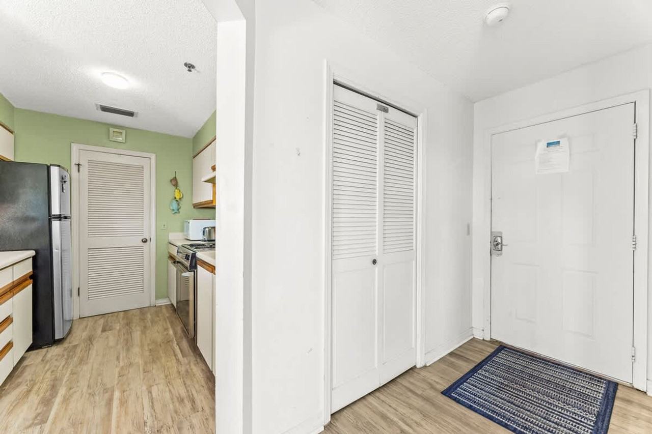 8730 Thomas Dr #1355041P - Photo 3 of 12