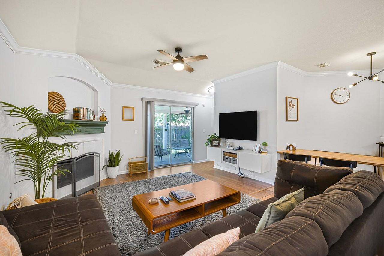 904 Melted Candle Cv #1351743P - Photo 7 of 46