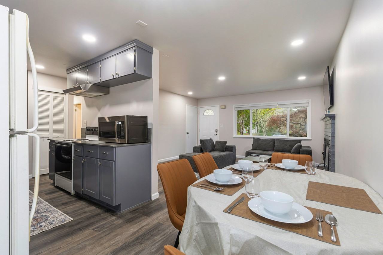 19122 3rd Dr Se #1355636P - Photo 3 of 19