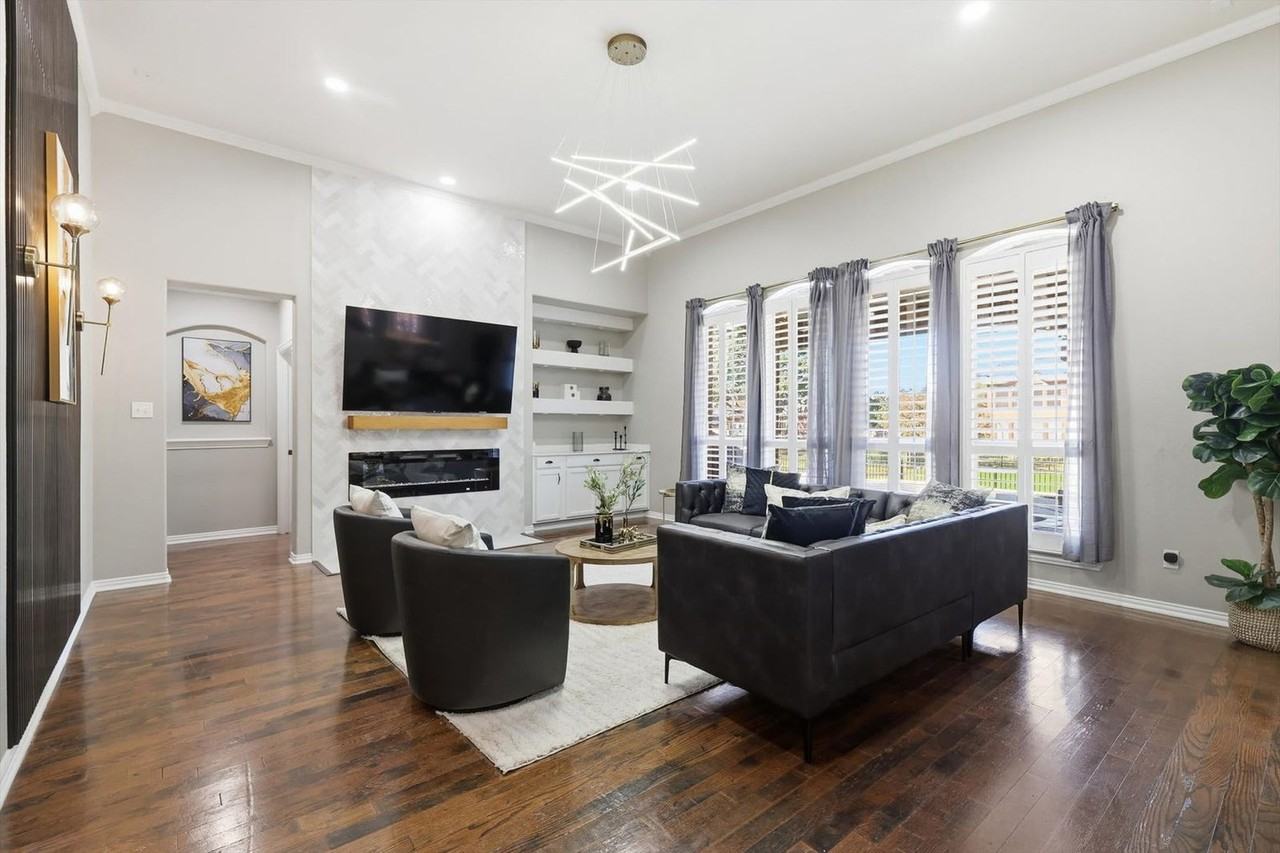 4843 Golfside Dr #1356856P - Photo 3 of 50