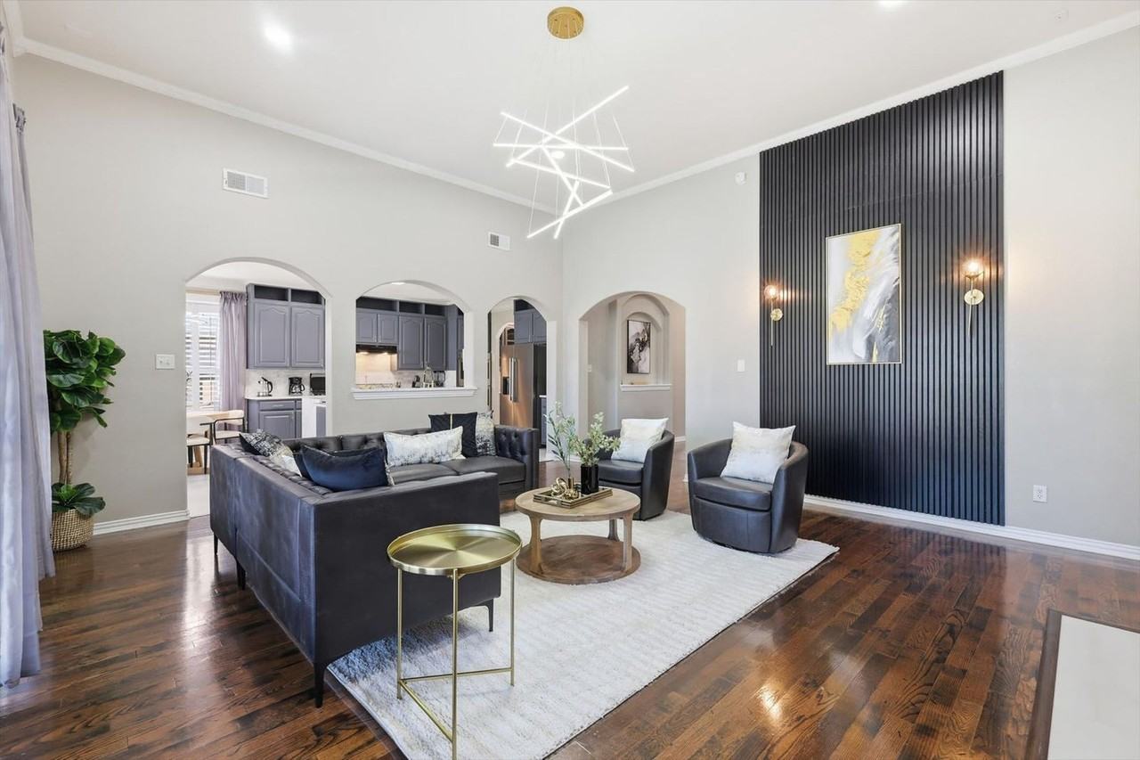 4843 Golfside Dr #1356856P - Photo 6 of 50