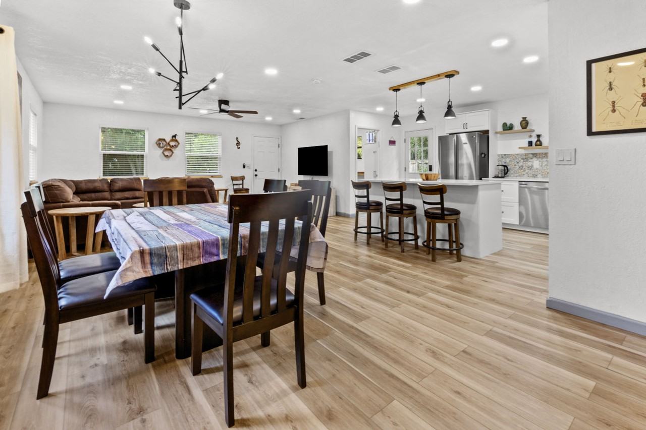 2725 Nw 44th Pl #1359125P - Photo 7 of 22