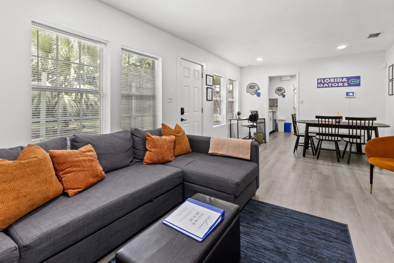 2614 Nw 8th St #1359124P - Photo 4 of 41