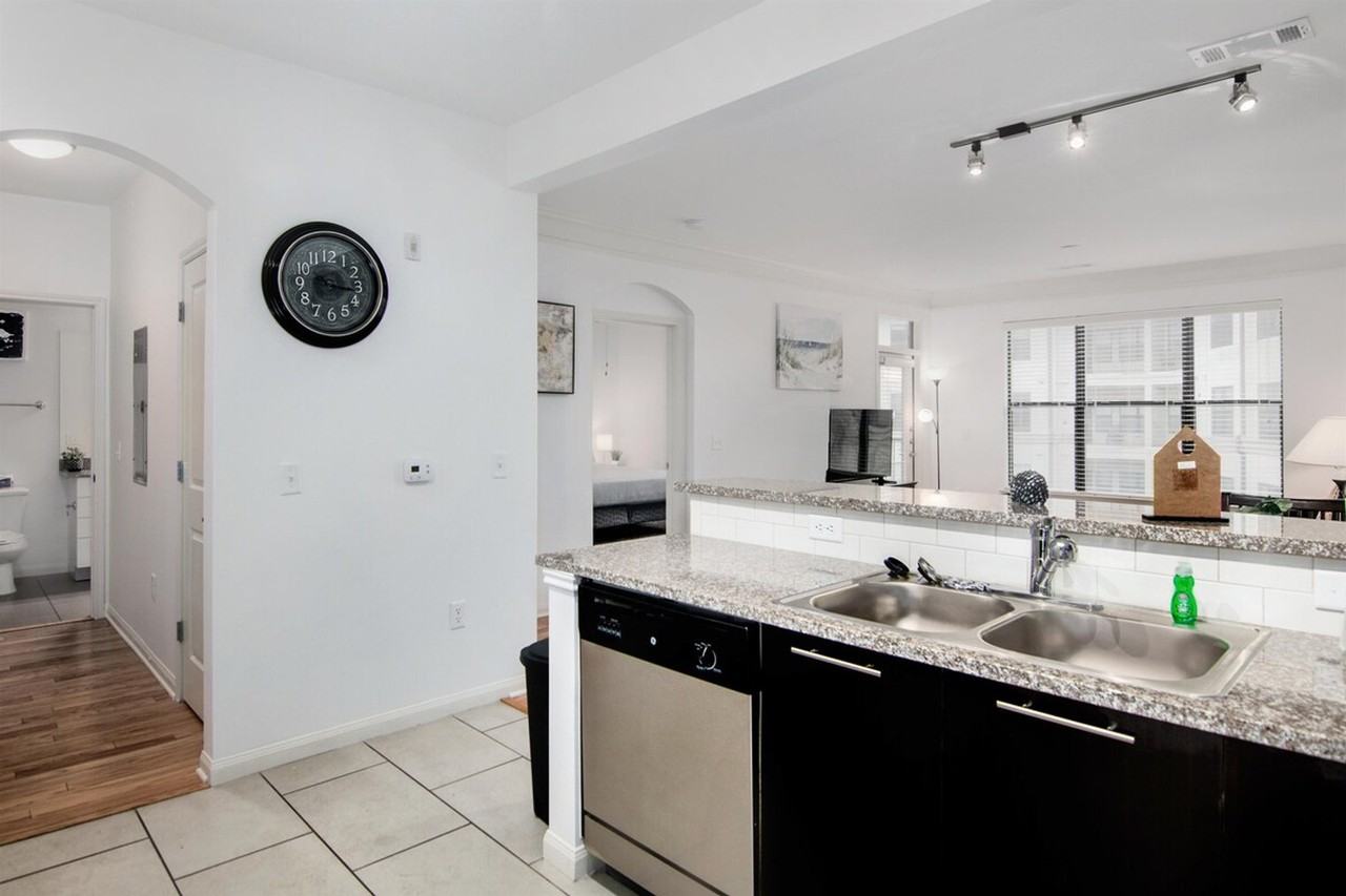 2801 N Braeswood Blvd #1359152P - Photo 3 of 7