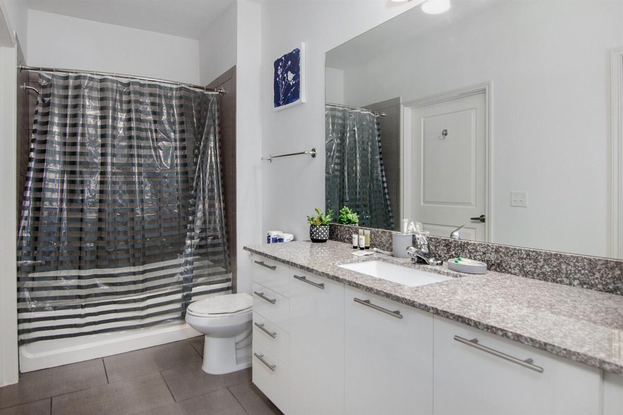 2801 N Braeswood Blvd #1359152P - Photo 7 of 7