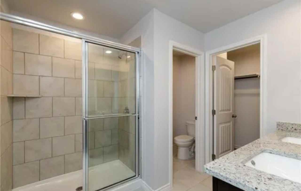 7901 Schades Way - Photo 6 of 8