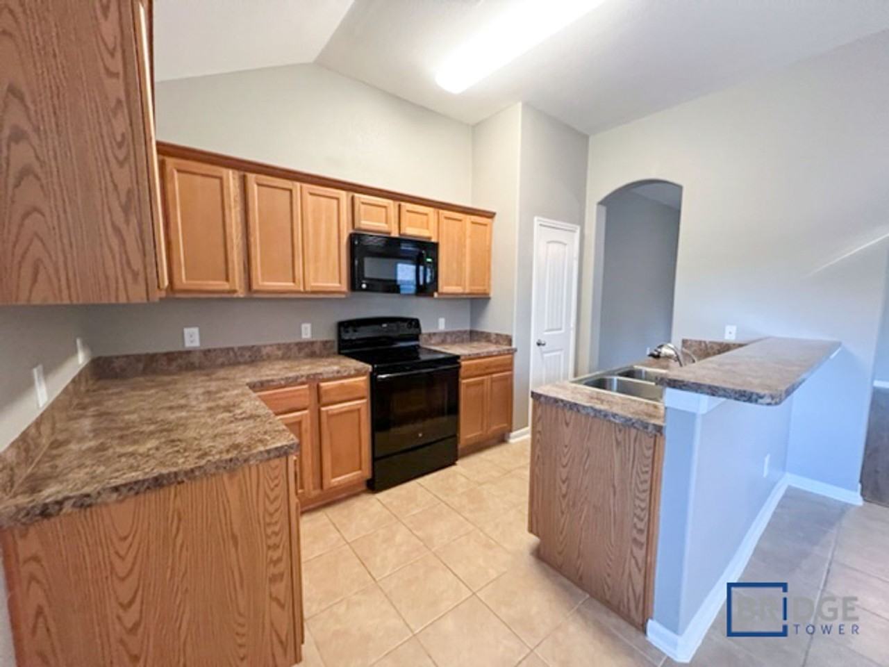 13560 Lake Breeze Lane - Photo 5 of 15