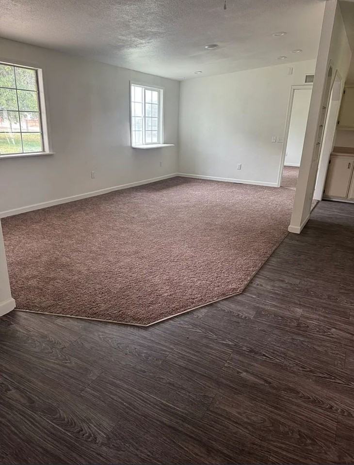 5540 North 11th Avenue - Photo 2 of 10