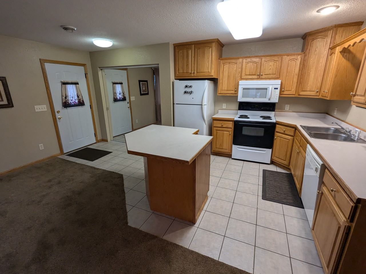 507 19th Street Northeast - Photo 2 of 14