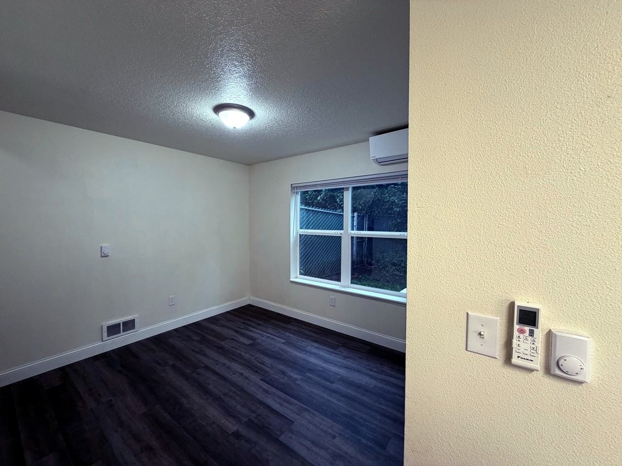 940 Nw 7th Ave #4 - Photo 6 of 50