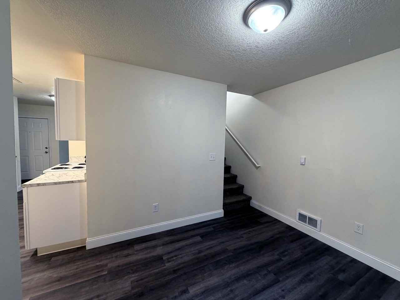 940 Nw 7th Ave #4 - Photo 3 of 50