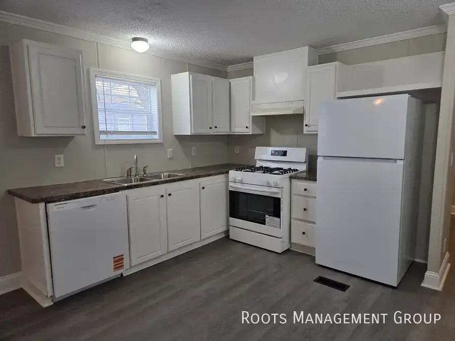 116 Carriage Lane Est #116 - Photo 3 of 14