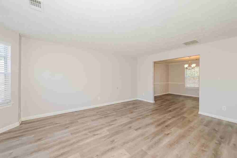 4053 Rockmill Cv - Photo 5 of 17