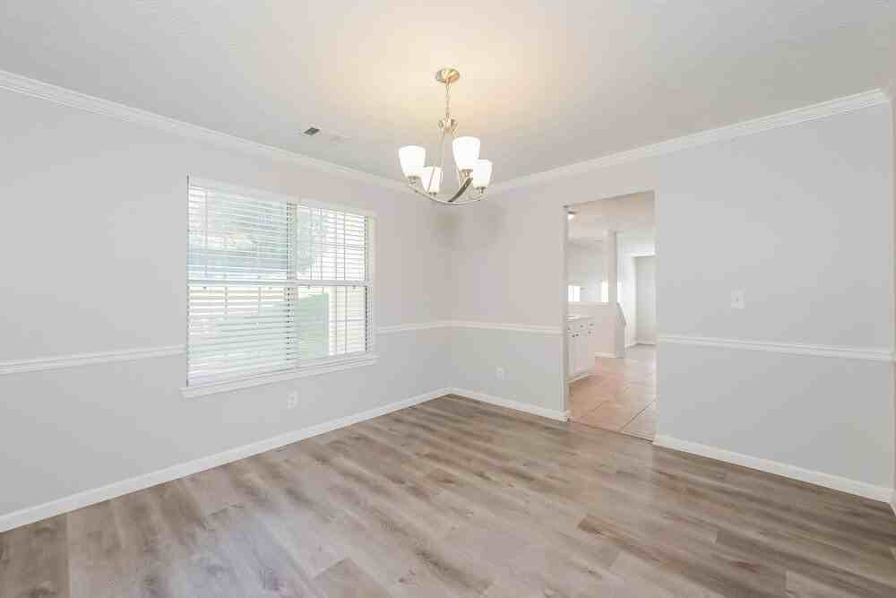 4053 Rockmill Cv - Photo 6 of 17