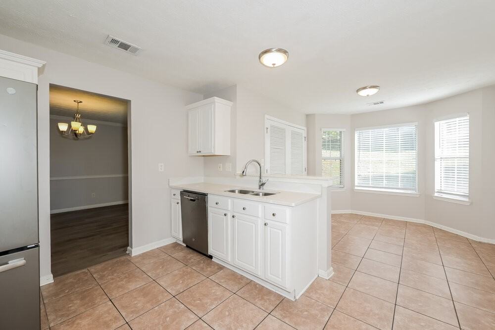 4053 Rockmill Cv - Photo 7 of 17