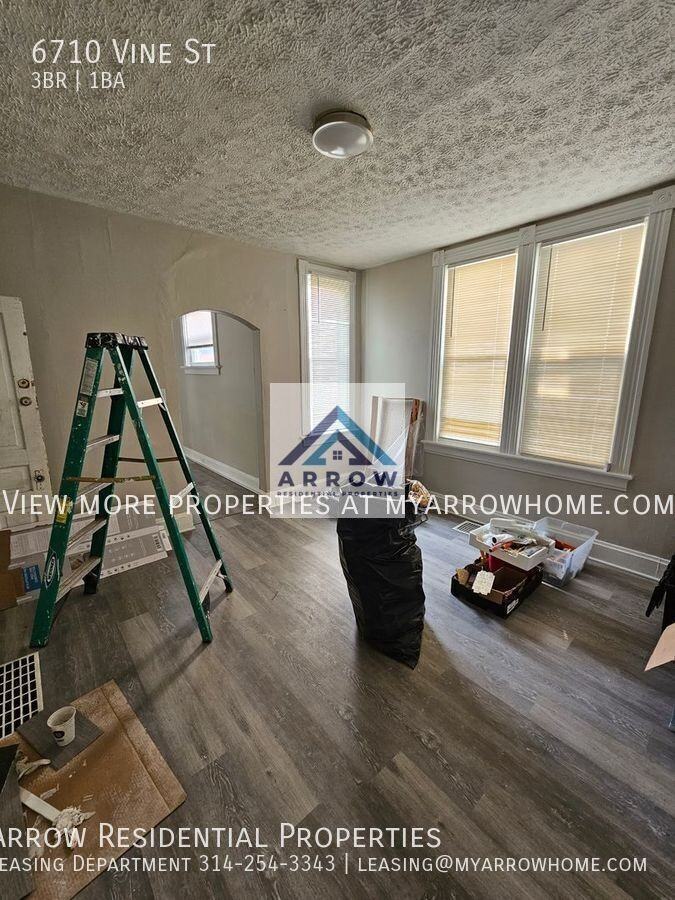 6710 Vine St - Photo 7 of 18