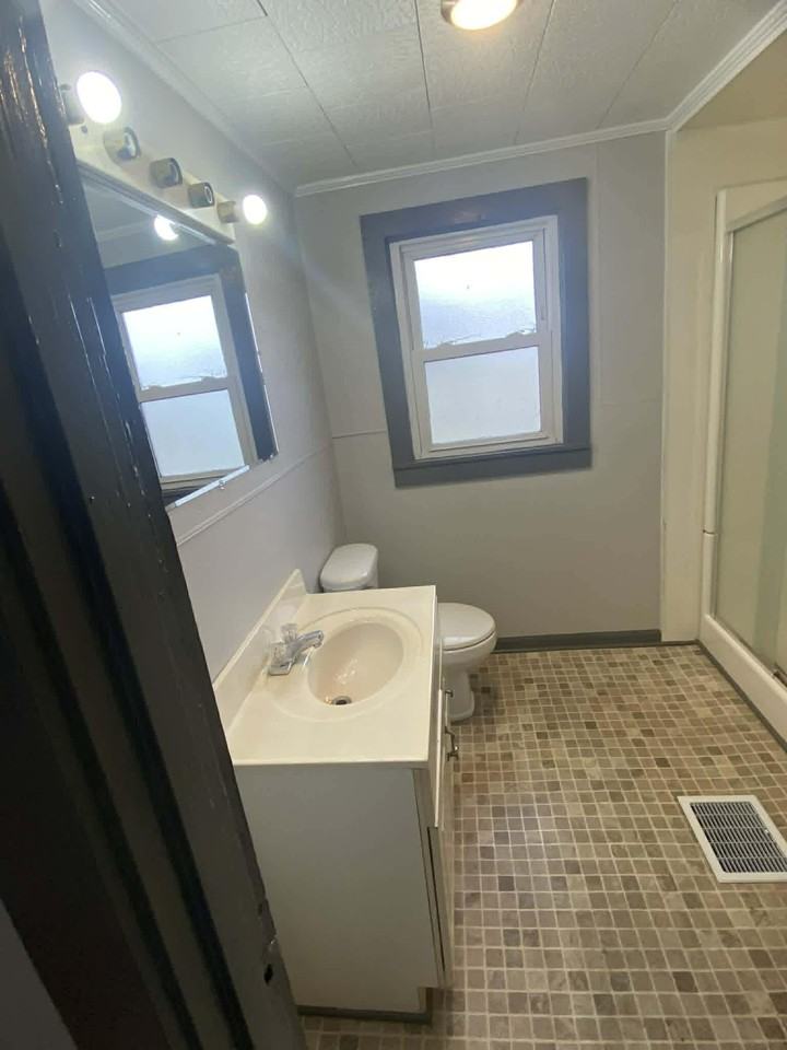 129 Cemetery Road - Photo 7 of 20