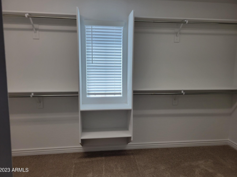 10945 E Thunderbolt Ave - Photo 4 of 18